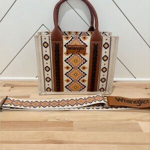 Wrangler Southwestern medium tote bag